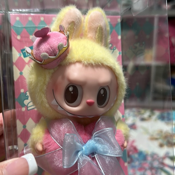 Pop Mart Let's Checkmate Queen - Picture 4 of 4